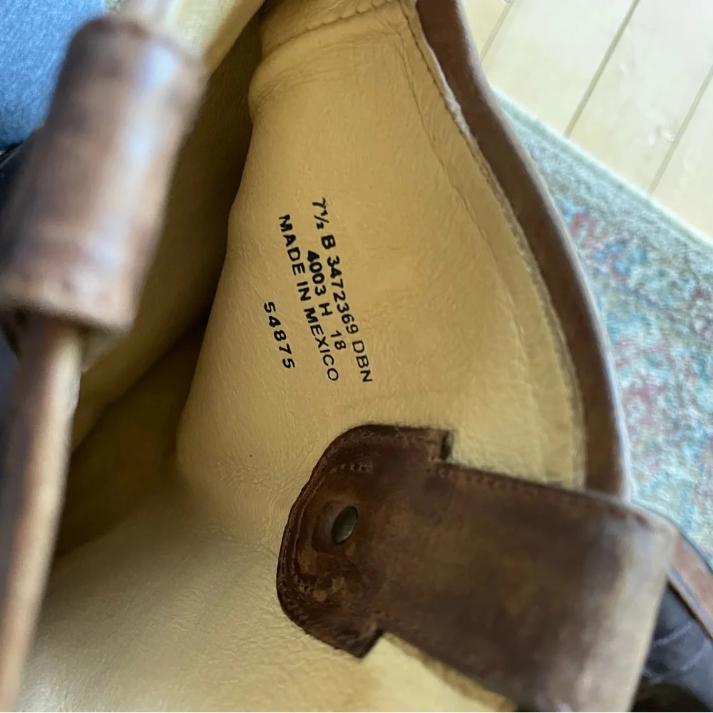 Frye | Jackie Button | Dark Brown - Picture 7 of 7